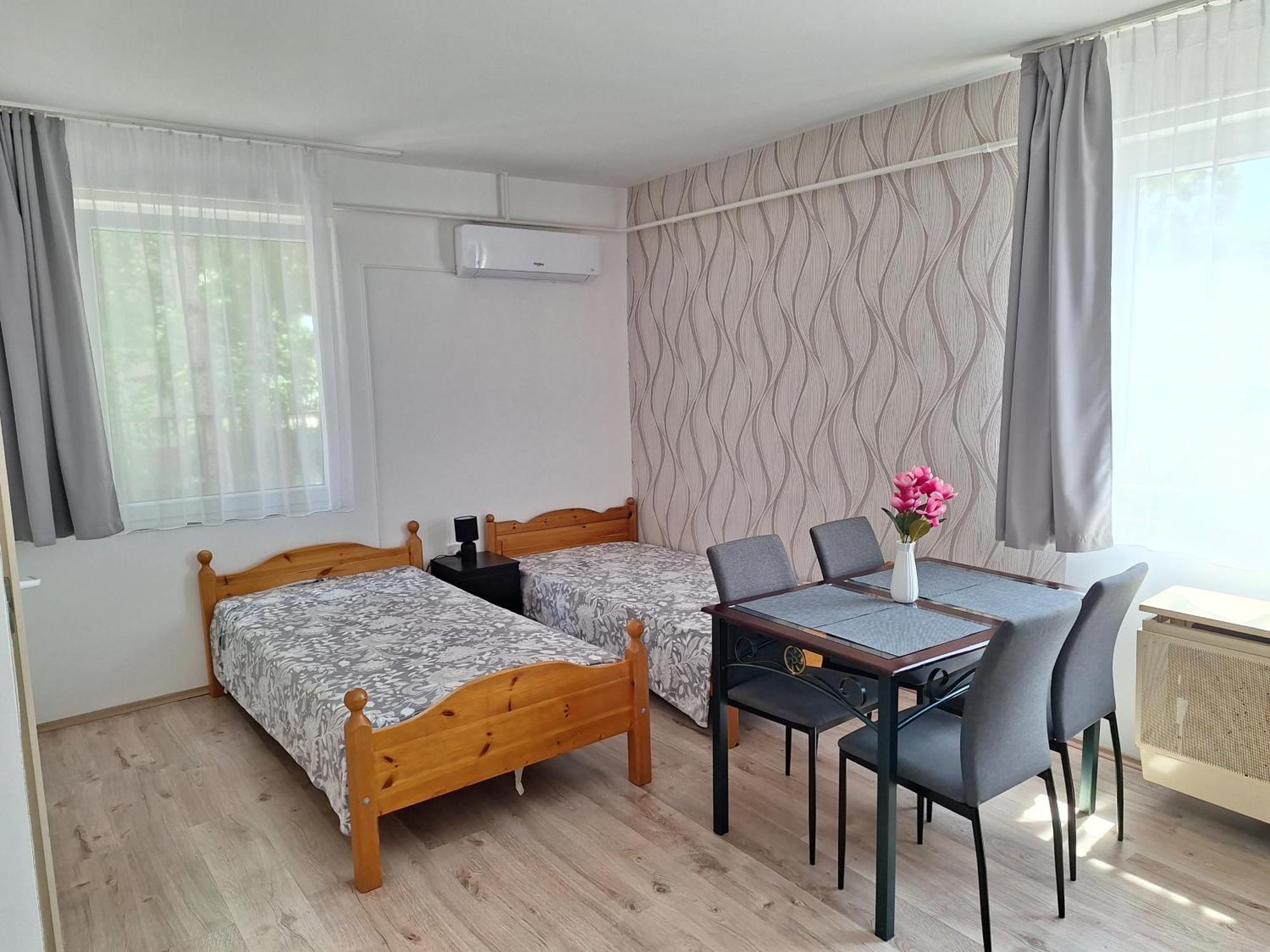 Nikolett Apartman Hajdúszoboszló Exterior foto